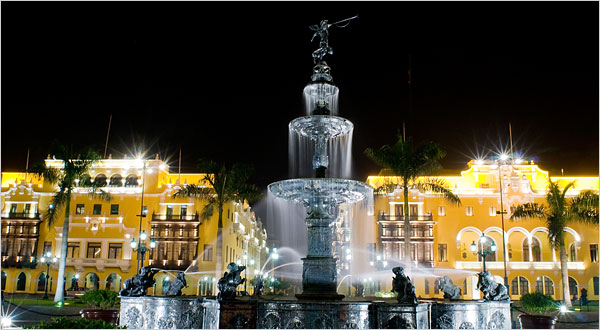 Plaza Armas Lima